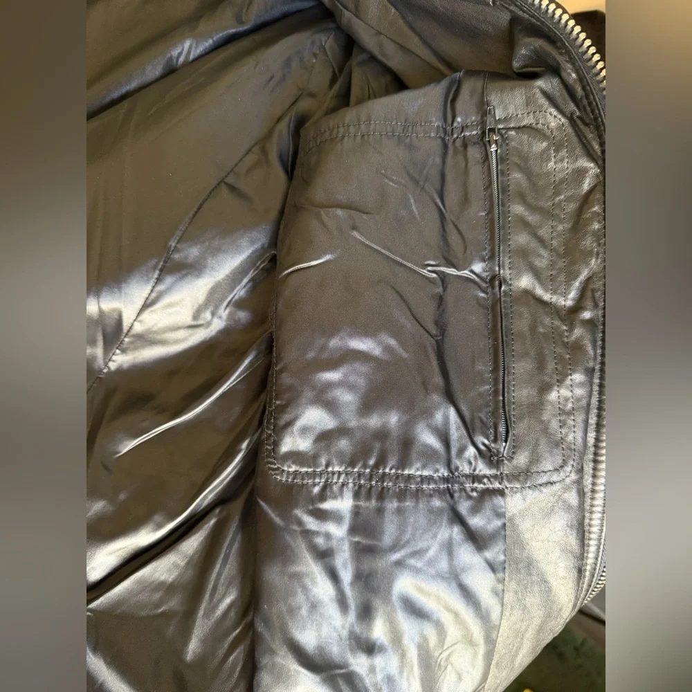 Pal Zileri Men's 100% Genuine Leather Black Quilted Bomber Jacket Size Small - Picture 9 of 11